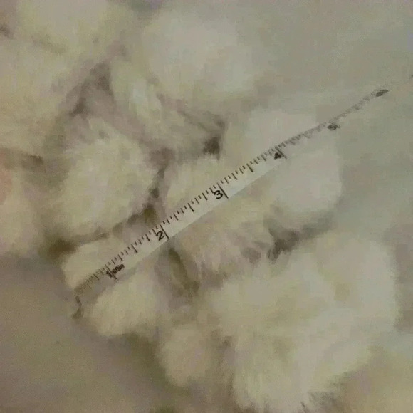 Poof Scarf Infinity White Cream Faux Fur Fluffy Soft Plush White Accessory Winte - Picture 5 of 6